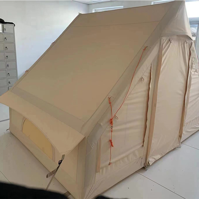 šator za kampiranje